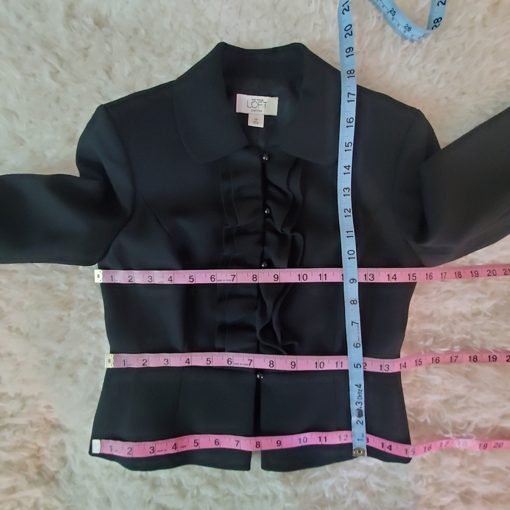 ❣HP❣ Loft Ruffle Front Cropped Peplum Jacket - Picture 8 of 10